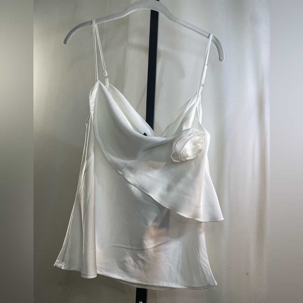 NWT Know One Cares || Asymmetric Rosette Camisole in red Satin Nordstroms XS/S - Picture 2 of 9